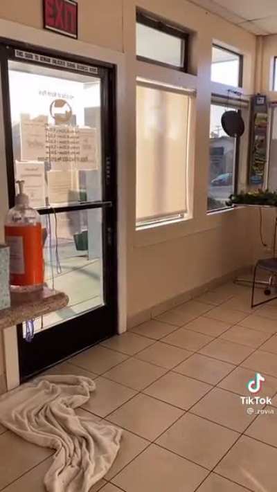 Old lady pounds on door and screams because the groomer isn&rsquo;t open yet