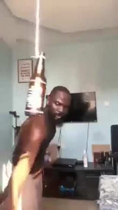 Man cuts himself while showing how to 