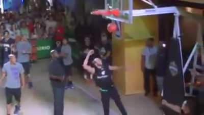 Now that&rsquo;s a slam dunk.