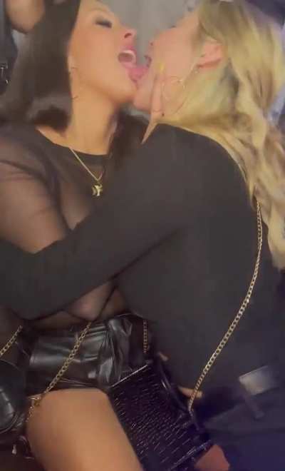 Christen&amp;amp; Whitney kissing 