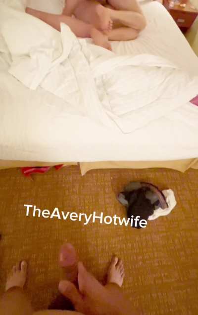 My cuck couldn&rsquo;t control anymore and came watching my bull using me as his slut