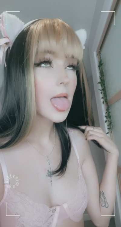 now open wide please daddy!🥺