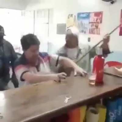 Saudades da época que podíamos sextar assim!