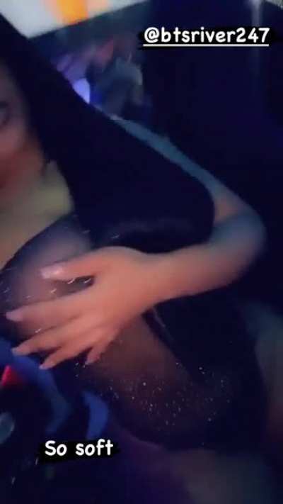 🍑🤳🏽