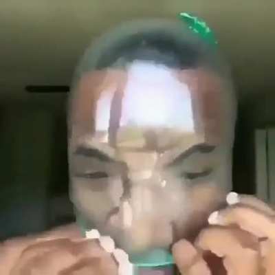 Şu videoyu ne xaman g&ouml;rsem yarılırım o y&uuml;zden biraz da siz yarilın nxksksksbsje