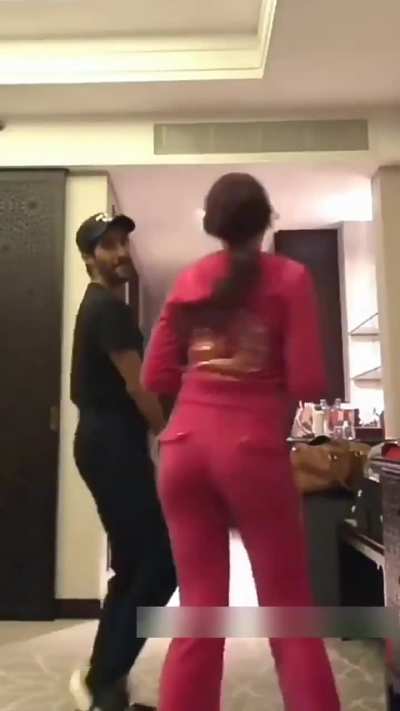 Nora Ass 🍑