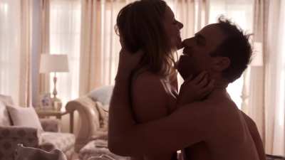 Julianna Guill from Girlfriends Guide to Divorce