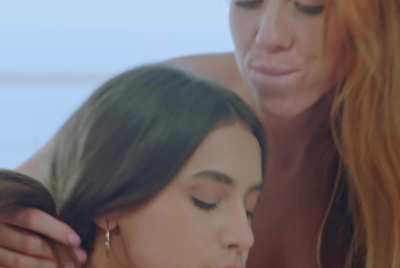 [/r/VanessaAlessia_XXX] Vanessa Alessia &amp;amp; Holly Molly