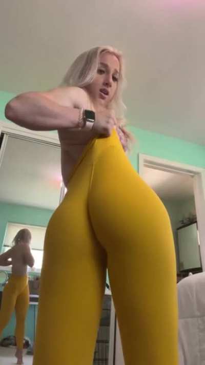 I like my leggings quite literally up my ass