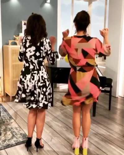 Marlene und Vanessa shake her Butts ..