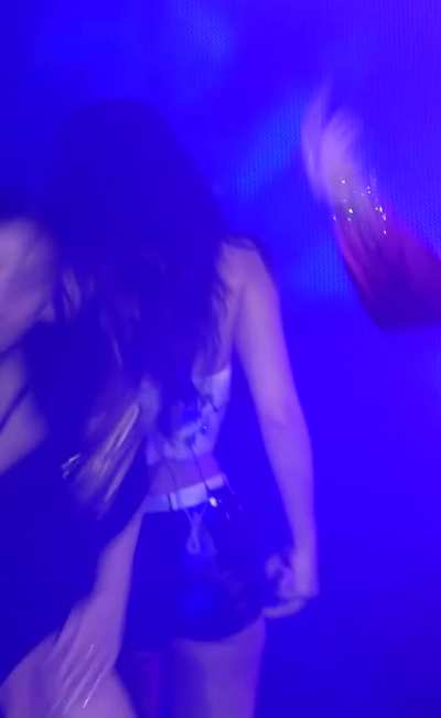 Blackpink - Jennie Ft Lisa