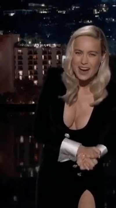 Brie clapping as we stroke for her