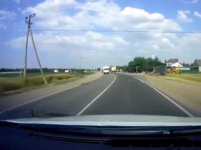 Big accident, the truck driver is ok, the other one I don&rsquo;t know