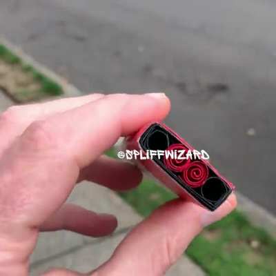 Oh no smoking? No problem&hellip; 😁Rolled a Juul-oint of Grap3 Hi Ch3w🍬