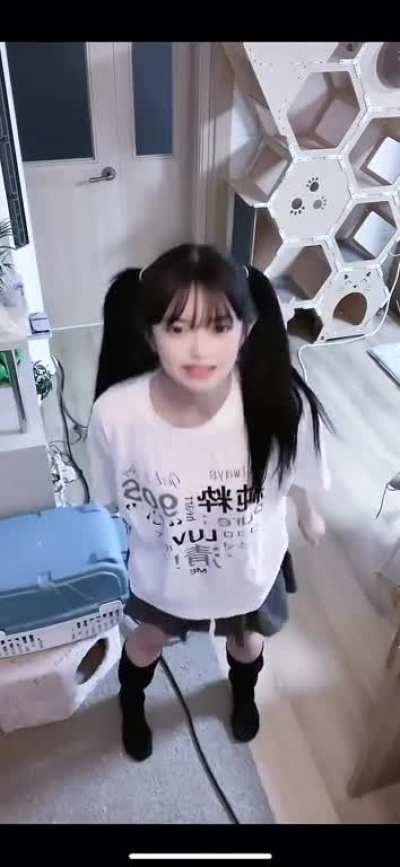 TikTokCringe - Video #6570