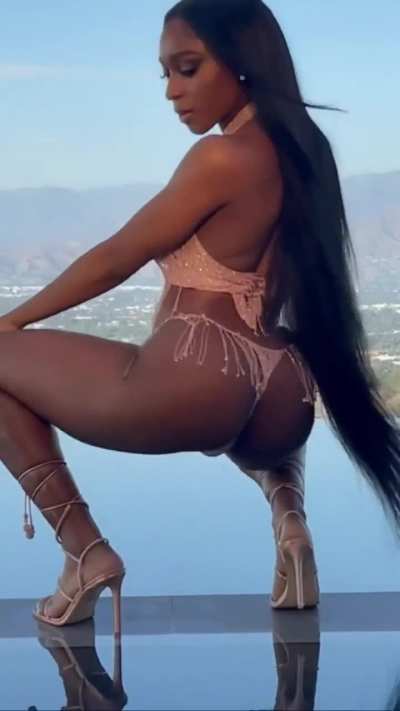 Normani (@normani)