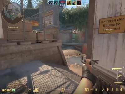 CS2: the Human Turret Peek