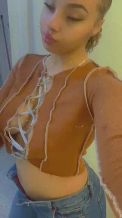 she&rsquo;s practically begging for your cum