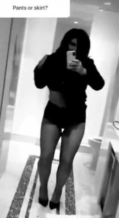 Thicc thighs