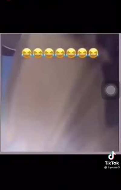 this gotta be the stupidest shit i&rsquo;ve ever seen