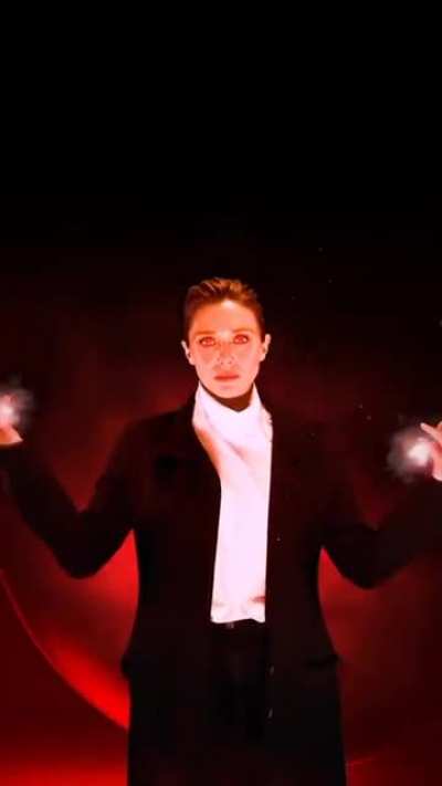 Lizzie turns into Scarlet (Wanda)