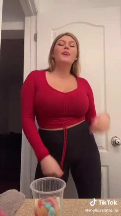 @melissalatreille