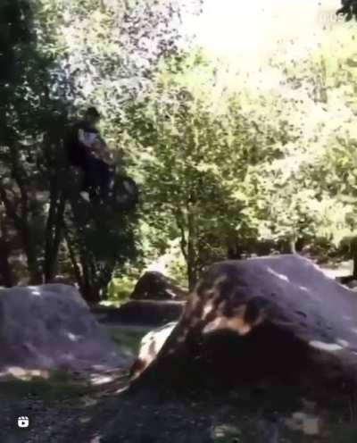 HMRB While I Eat It