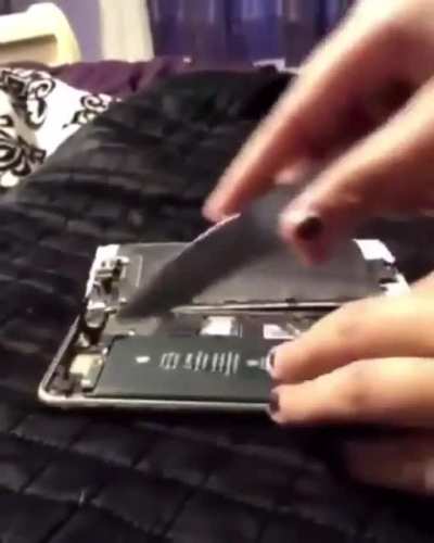 What could go wrong if I &ldquo;fixed&rdquo; this broken phone?