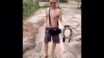 Bruno diferente curtindo um abrindo as asas rente ao asfalto, vamos devolver sua transgress&atilde;o.