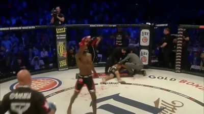 Michael Page breaks Cyborg's skull with a flying knee