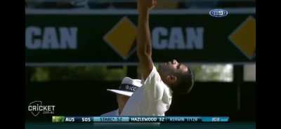 If u listen carefully , Dhoni says something like" .... Inki gand fad deni hai ......"