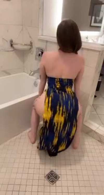 Sundress, no panties, easy access 😈