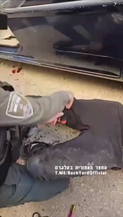 Magav teach an "inoccent civilian" a lesson at the west bank 