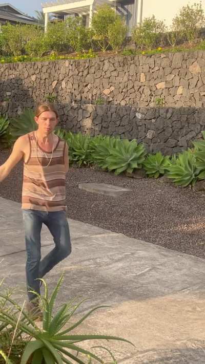 Daily Dance day 4 - Freestyle dancing to song Earthquake by Labrinth - ft Busta Rhymes