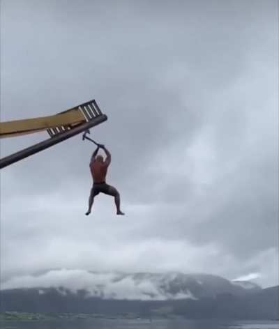 The dwarf slayer throwing himself into the Frontline at Faer&ucirc;n.