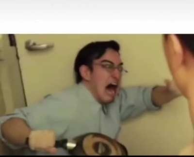 * continua reposteando epicamente a las 2 de la mañana *