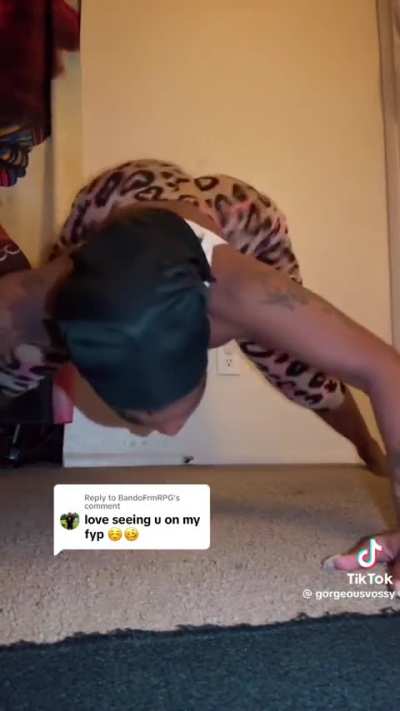 👀