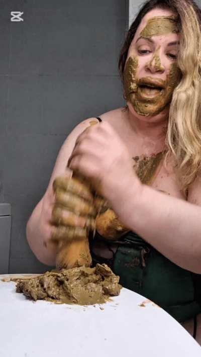 Sexy shitting of green mushy load, lascivous sucking/chewing and feeling so happy thinking it's a redditor! (F)