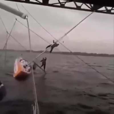 How to get your boat under a bridge