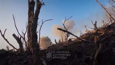 Russian rifle sent airborne to Ukrainian position via grenade during CQG trench fighting (Avdiivka 2023 - 3rd Assualt Brigade)
