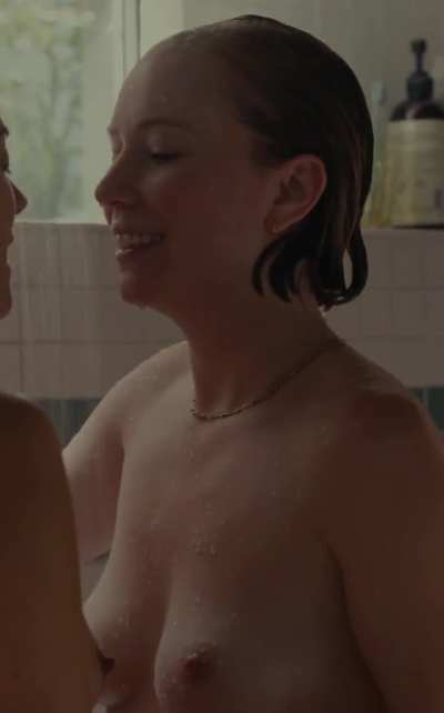 Hannah Einbinder