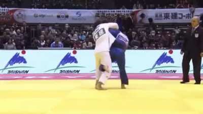 &rarr; кувырок с переподвыподвертом &rarr;