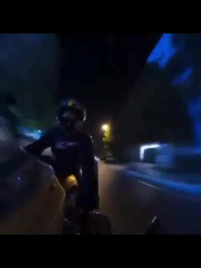 To rob a bike-rider with 1000cc Suzuki
