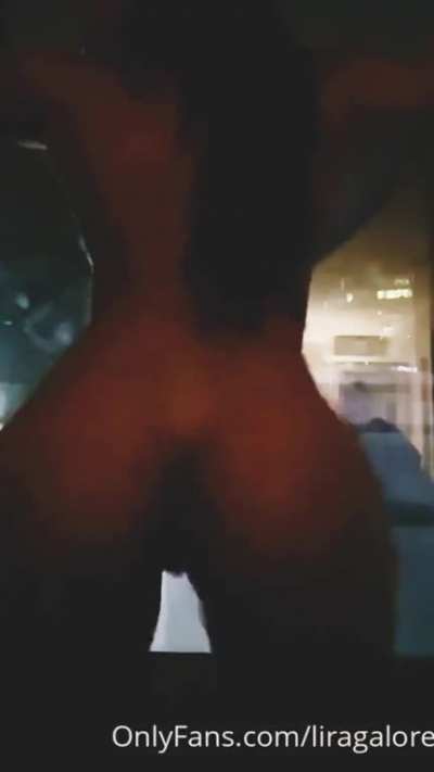 😈🍑