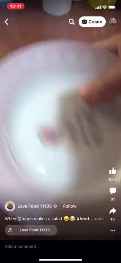 Extremely practical, fast, and safe way to chop a single tomato