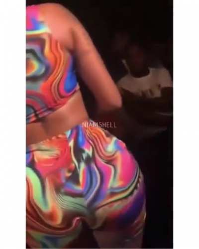 They tryna smack that ass