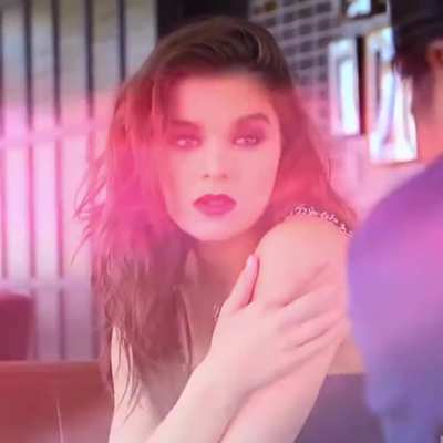 Hailee Steinfeld