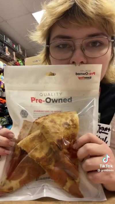 Pre-owed pizza 💀