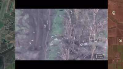 The Russians assault themselves. Video from DeepState shows a Russian assault unit storm a Russian trench in Novomykhailivka