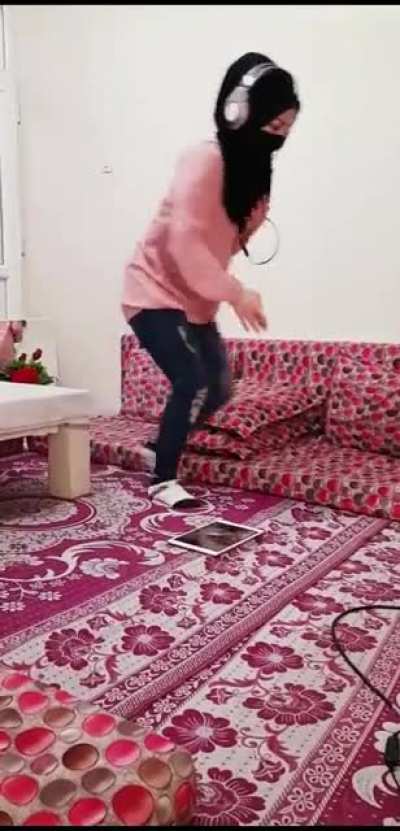 &uuml;z&uuml;lme be kanka teyib bi tane daha g&ouml;nderir sana